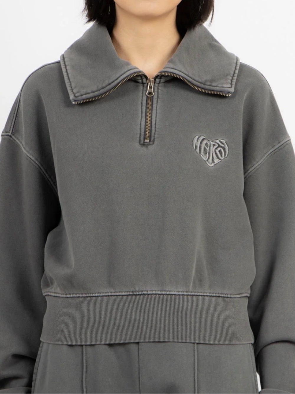 Nerdy Korean Brand Charcoal Grey Cropped Sweatshirt